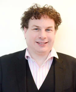 Laurence Scott-Mackay headshot