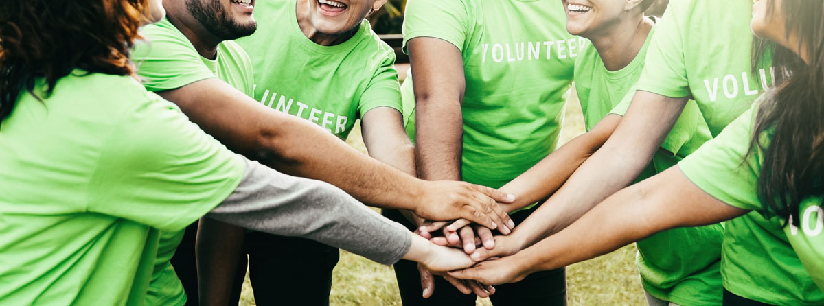 Image of people doing charity / volunteering work