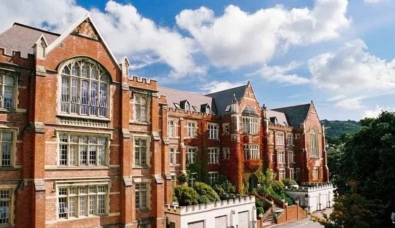 Photograph of the Victoria University of Wellington building